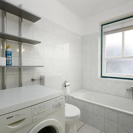 Am Ehrenmal 2 Strandgut